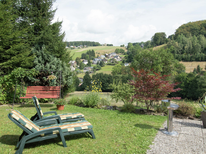 Others 3, Cozy Ski Base with Garden, Erzgebirgskreis