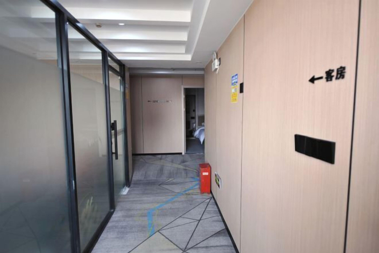 Others 4, Jingjing Hostel, Shanghai
