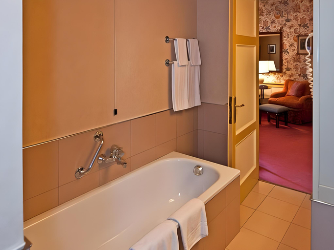 Bathroom 4, Resort Dei Limoni, Lucca