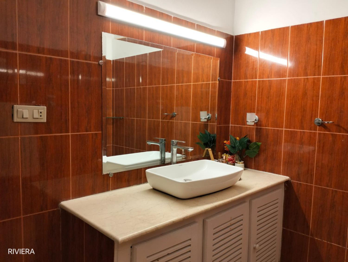 Bathroom 4, Riviera Courtyard, Islamabad
