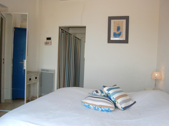 Bedroom 3, Rural villa with shared pool and tennis court, Alpes-Maritimes