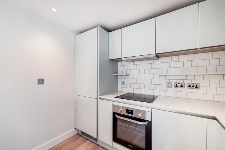 Others 4, Alameda - Campus Accommodation, London
