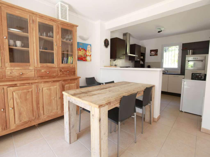 Others 4, Family-Friendly Villa with Pool, Var