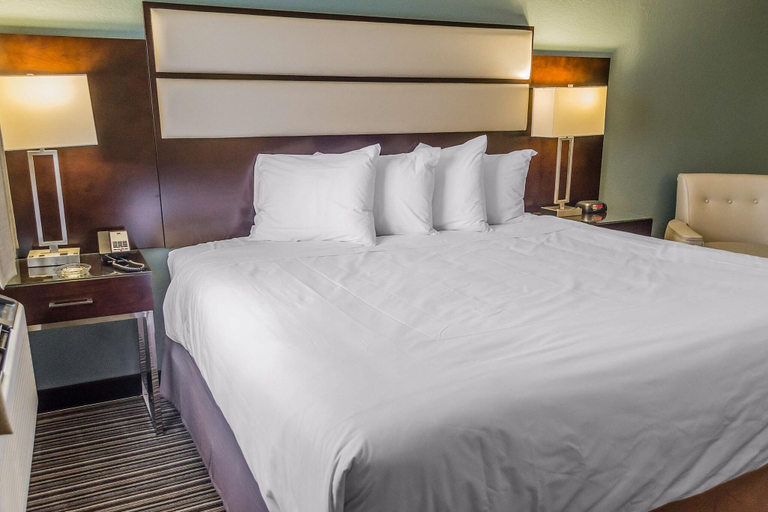 Bedroom 3, Quality Inn Streetsboro - Kent, Portage