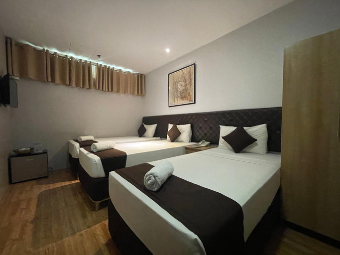 Bedroom 13