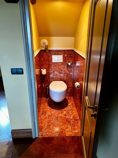 Bathroom 3, Hotel le Manoir du Soldat, Moselle