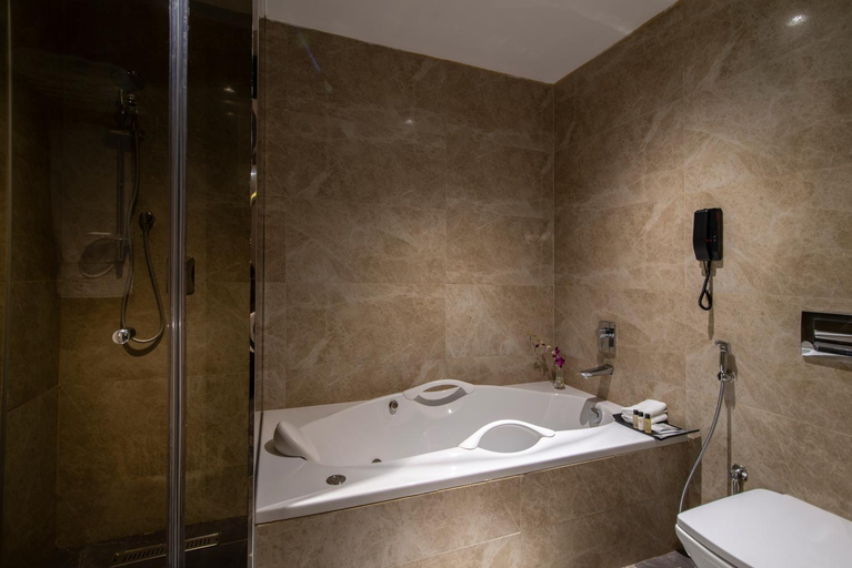 Bathroom 5, Gardino Hotel & Residence, Riyadh