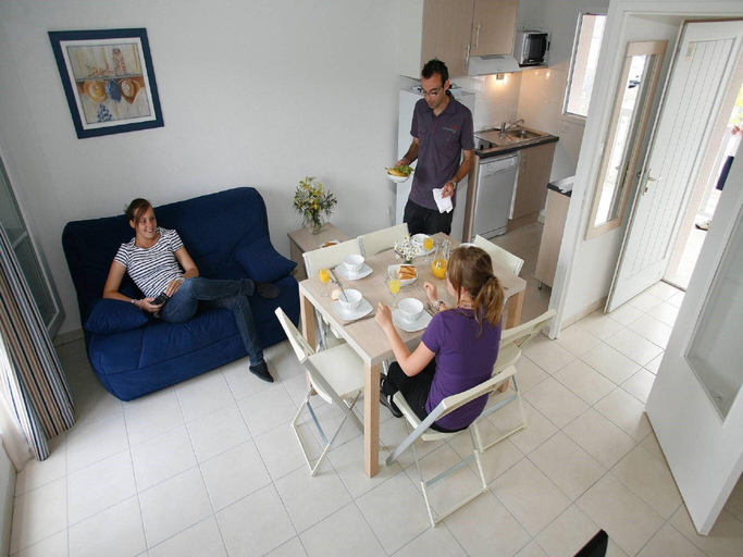 Others 3, Brittany Retreat w Pool, Ille-et-Vilaine