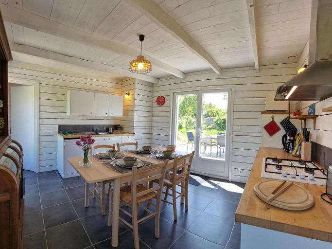 Others 5, Holiday Home in Locquirec near Sandy Beaches, Finistère