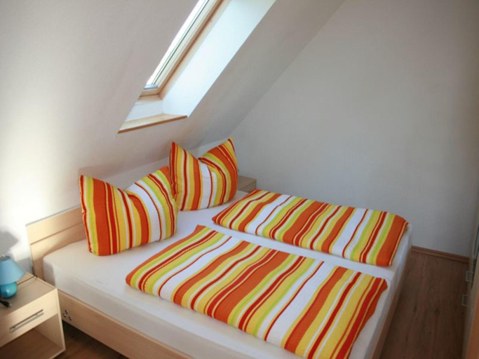 Bedroom 2, Schone Ferienwohnung mit Garten in Robertsdorf, Nordwestmecklenburg