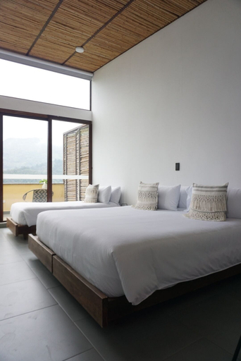 Bedroom 3, SummerC hotel, Macanal