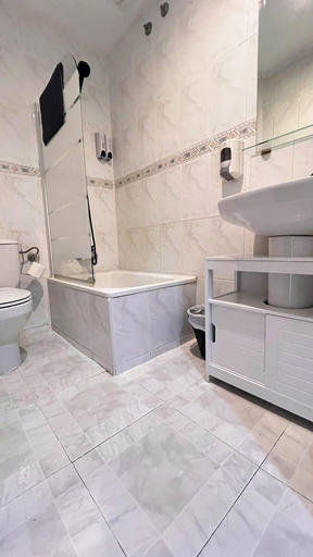 Bathroom 4, Hostal Sol Naciente, León
