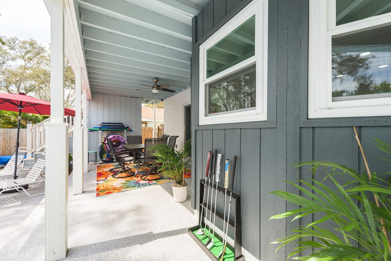 Room 5, Tropical Oasis With Heated Pool, Pinellas