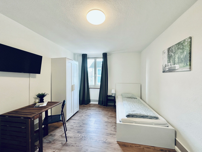 Bedroom 2, ZIMMERzuVERMIETEN.ch Biberist, Wasseramt