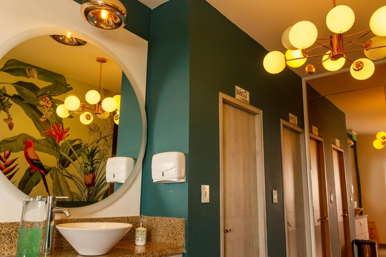 Bathroom 3, VVC Hotel's, Restrepo
