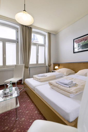 Bedroom 3, Hotel Barbarossa, Oberbergischer Kreis