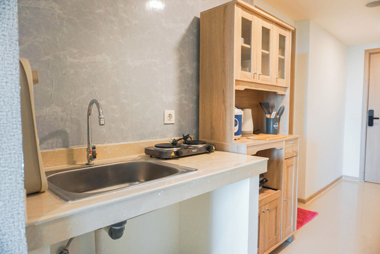 Private kitchen 5, Stunning 2Br Apartment At Meikarta, Cikarang