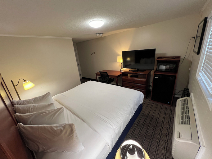Bedroom 2, River Valley Inn, Hampshire