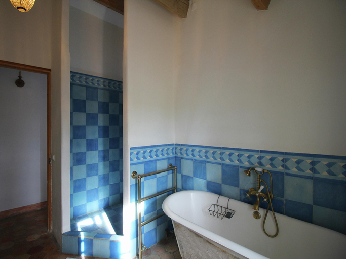 Bathroom 4, Mansion in Vaison-la-Romaine with Private Pool, Vaucluse