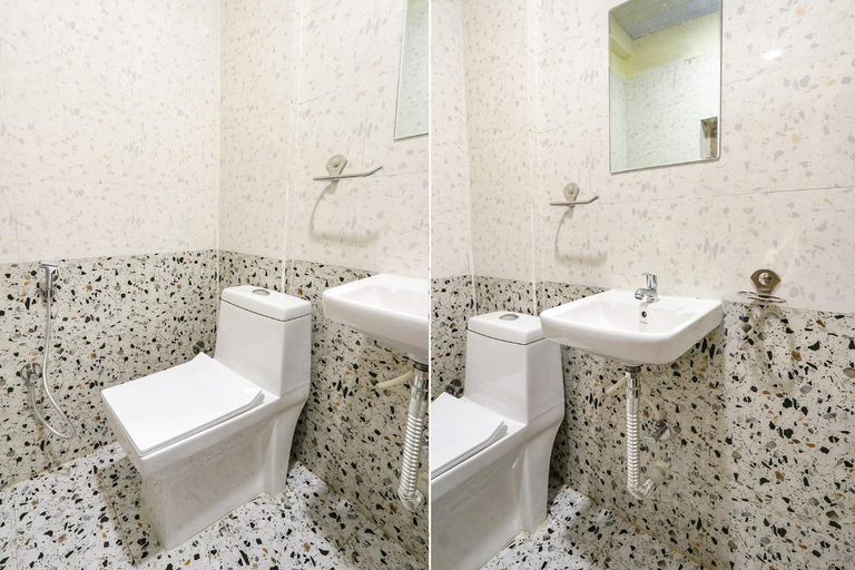 Bathroom 4, FabHotel Metro, Hyderabad