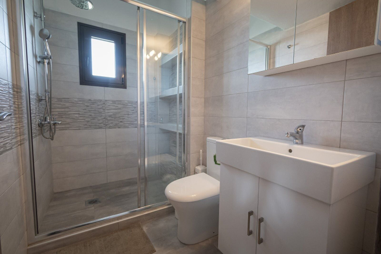 Bathroom 3, Villa Elva by Rentalspro, Central Macedonia