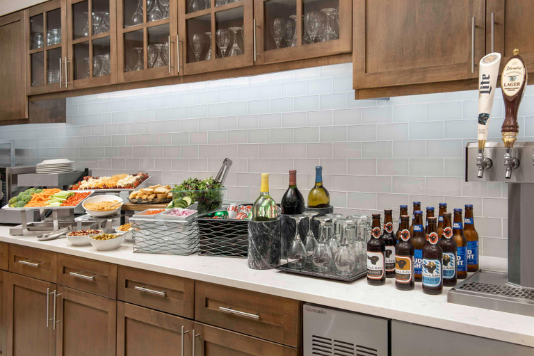 Food & Drinks 4, Homewood Suites By Hilton Greenville, Pitt