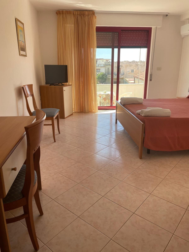 Bedroom 3, Hotel Lungomare 3 Stelle, Reggio Di Calabria
