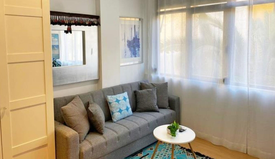 Room 2, El Oasis de los M Rtires, Málaga