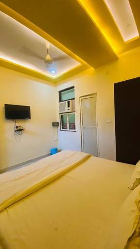Others 5, Upmanyu Guest House, Dehradun