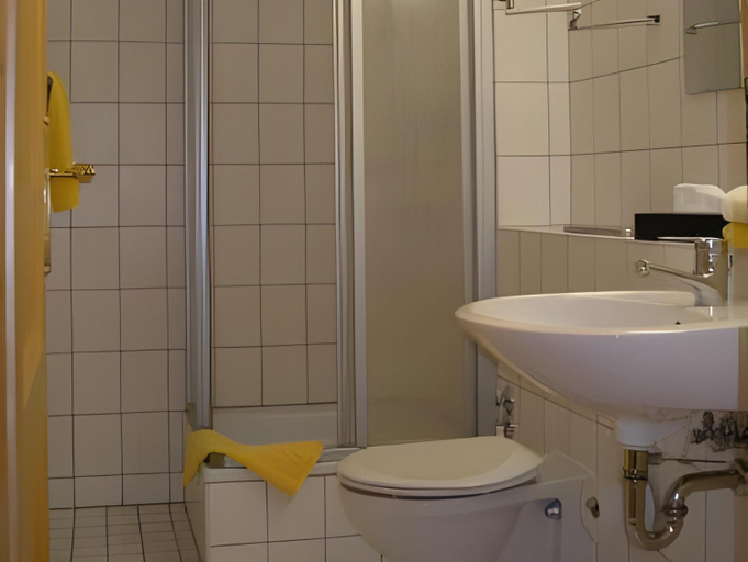 Bathroom 5, Hotel und Restaurant Köhlerhütte, Erzgebirgskreis