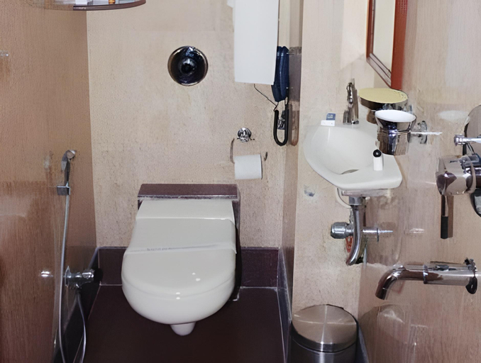 Bathroom 4, Hotel Pan Asia International, Kolkata