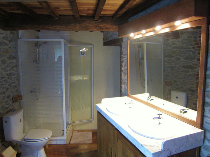Bathroom 4, Riverside Retreat Viroinval, Namur