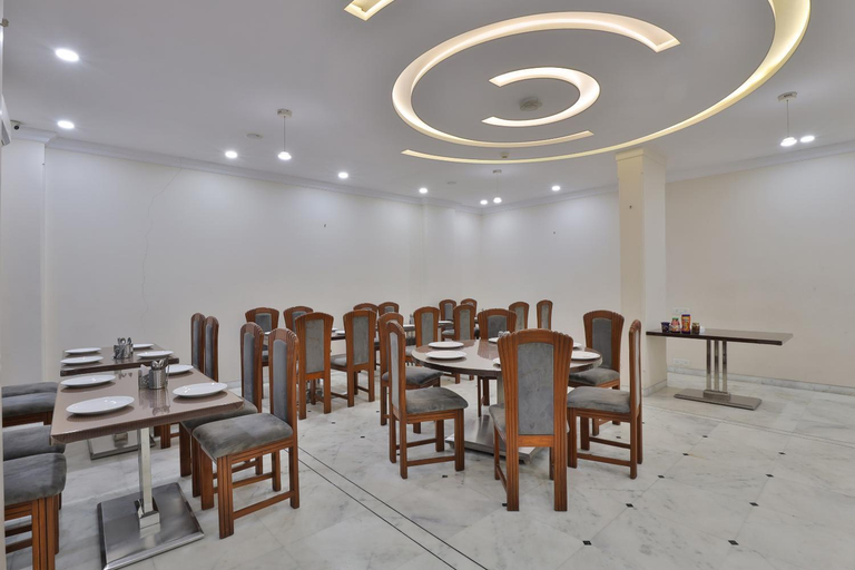 Food & Drinks 5, Hotel Sarita, Surat