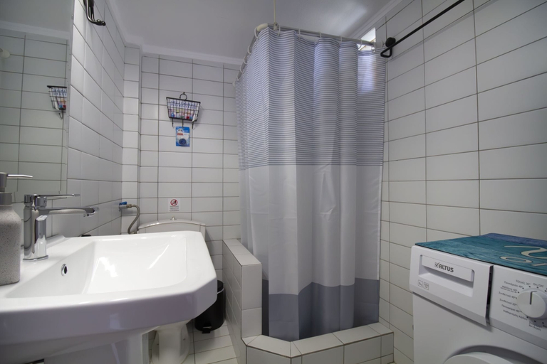 Bathroom 4, Endless Blue Apartment by Rentals Pro, Central Macedonia