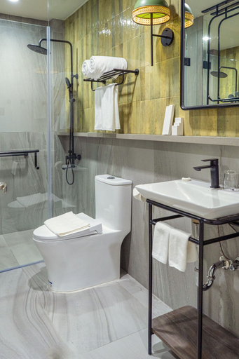 Bathroom 3, Stellar Panglao, Panglao