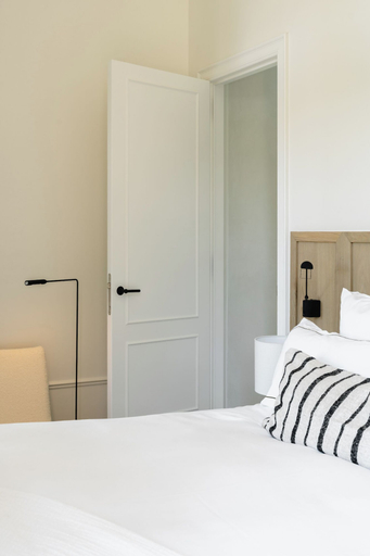 Bedroom 3, Les Hauts de Sancerre, Cher