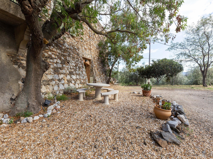 Others 5, Holiday Home in Tautavel near Gorges de Gouleyrous, Pyrénées-Orientales