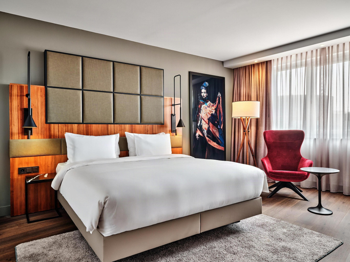Bedroom 2, Radisson Blu Hotel, Hamburg Airport, Hamburg