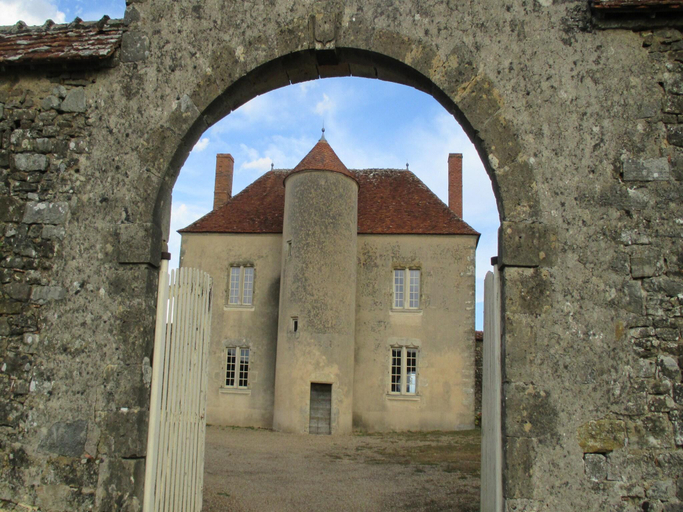 Others 4, Mansion in Burgundy near Morvan Natural Park, Nièvre