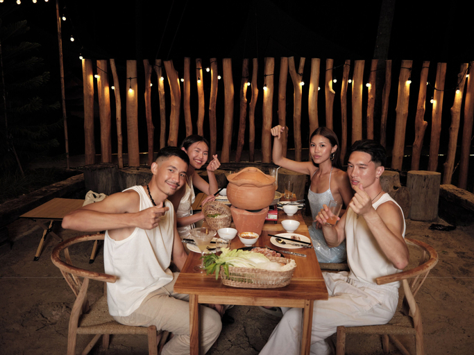 Food & Drinks 5, The Survival by Seudam, K. Ko Kut