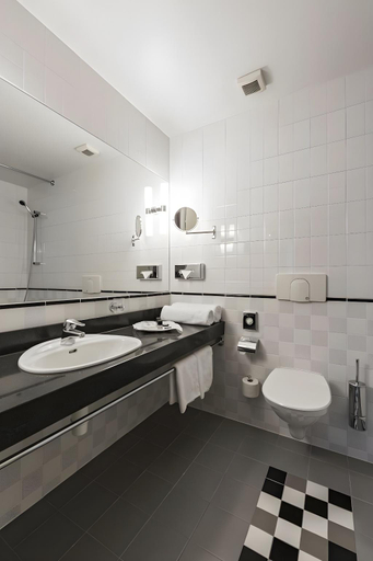 Bathroom 4, Best Baltic Hotel Kaunas, Kauno