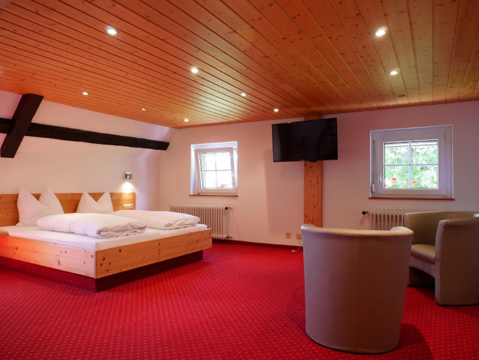Bedroom 2, Gasthof Lowen, Breisgau-Hochschwarzwald