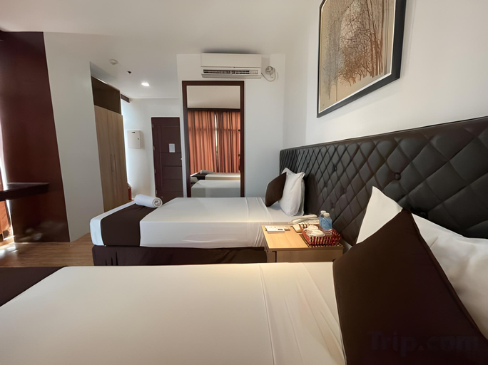 Bedroom 6