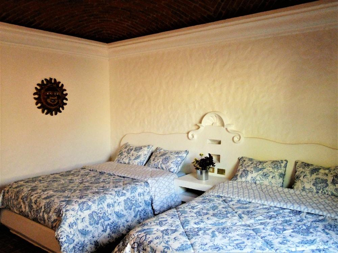 Bedroom 2, Hacienda San Patricio, Allende