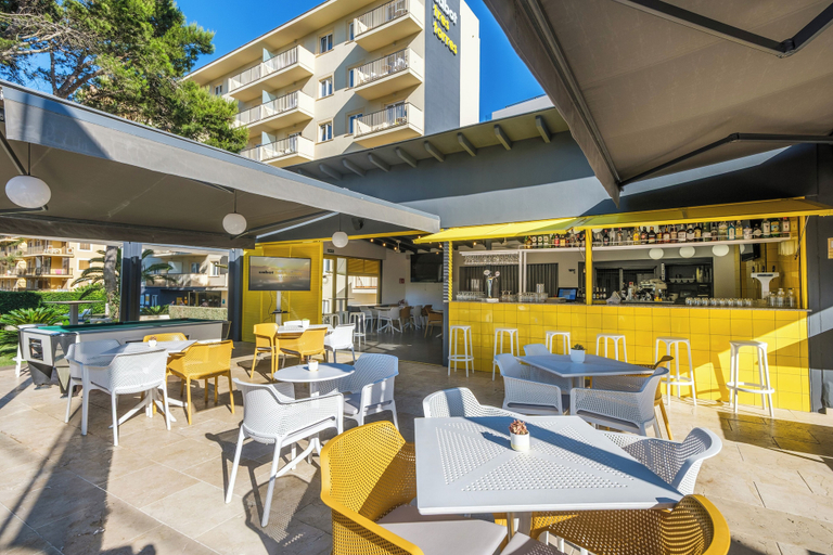 Food & Drinks 4, Cabot Tres Torres Apartamentos, Baleares