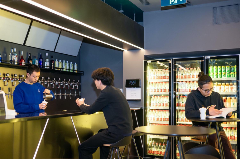 Food & Drinks 5, Dayin - Nanjing Road & People's Square & The Bund-24hour Front desk service, Shanghai