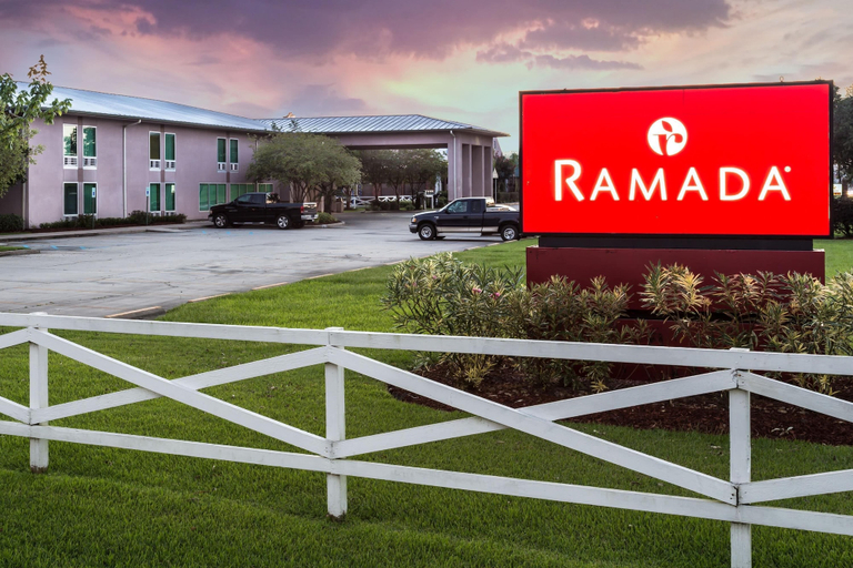 Exterior & Views 1, Ramada by Wyndham Luling, Saint Charles