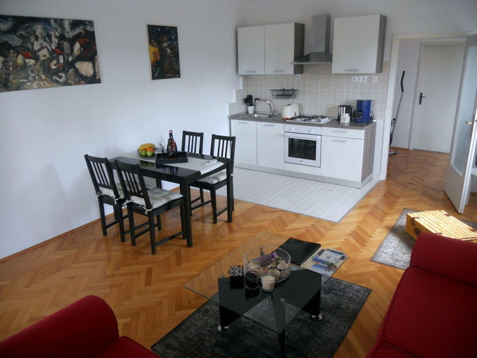 Others 5, Apartment in Matulji with Scenic Roof Terrace, Kastav
