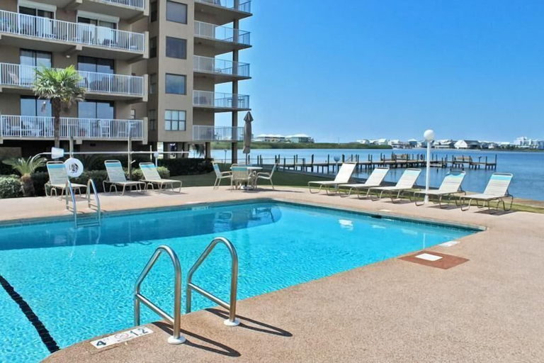 Others 1, Compass Point 205, Baldwin
