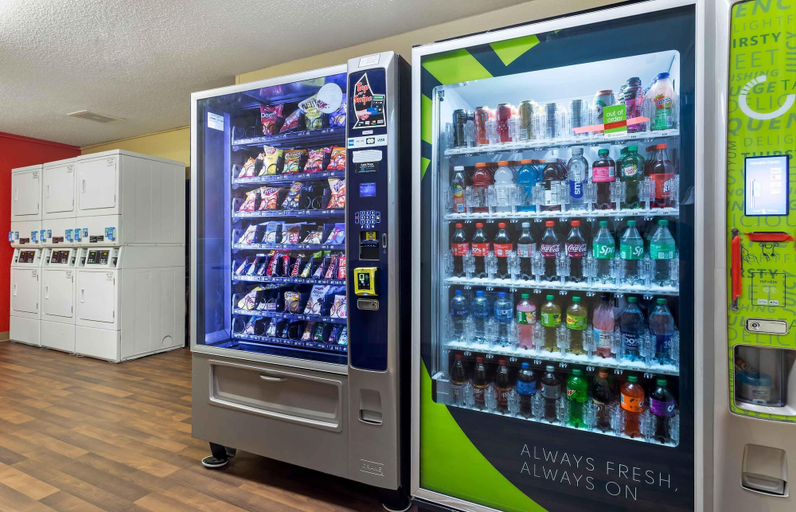 Food & Drinks 5, Extended Stay America Suites Houston NASA Johnson Space Ctr, Houston